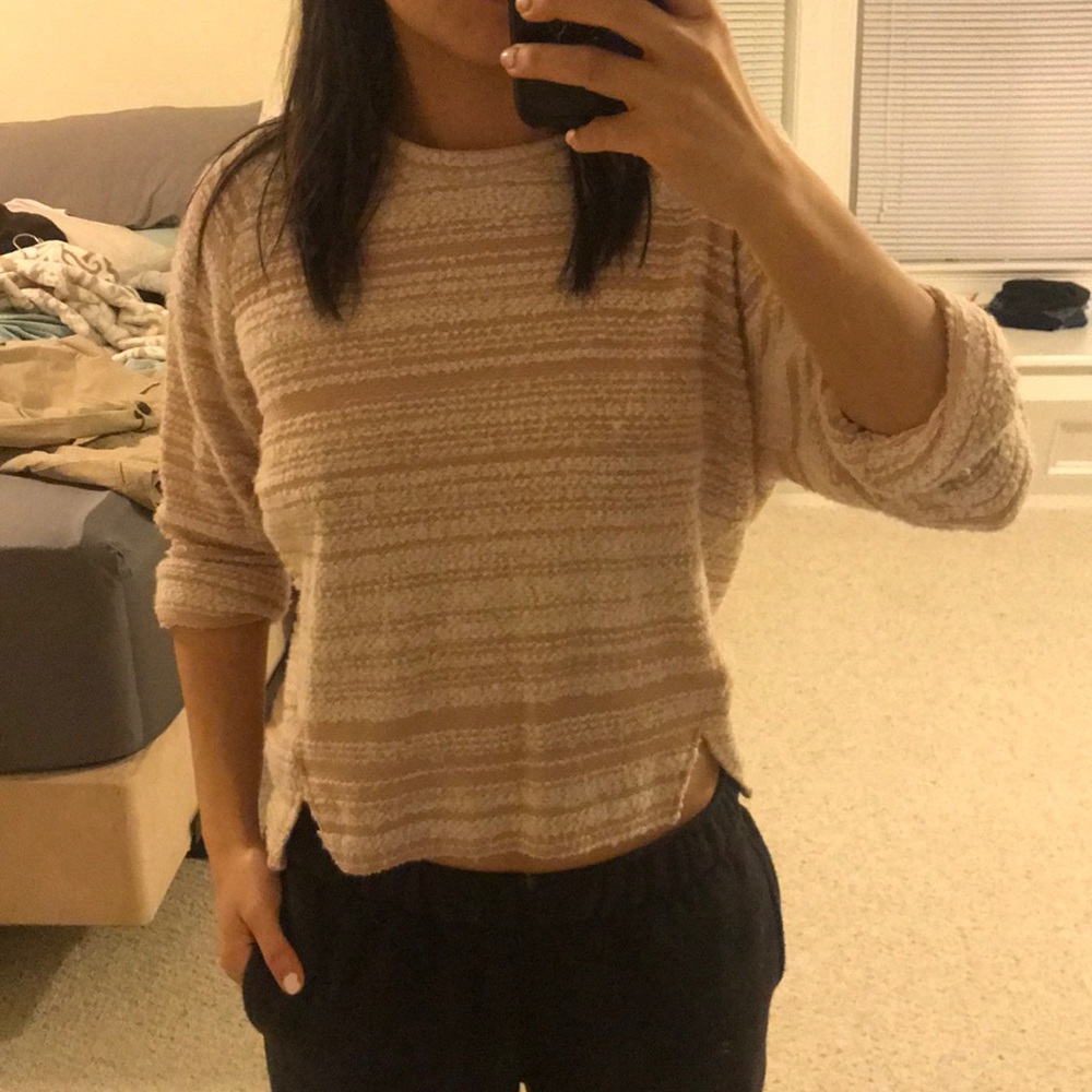 H&M Sweater - Picture 2 of 6